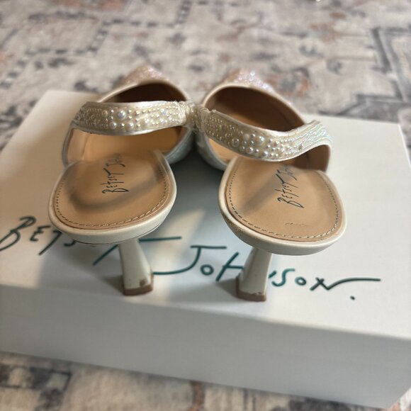 Blue by Betsey Johnson Clark Pearl Slingback Pumps - Picture 4 of 7